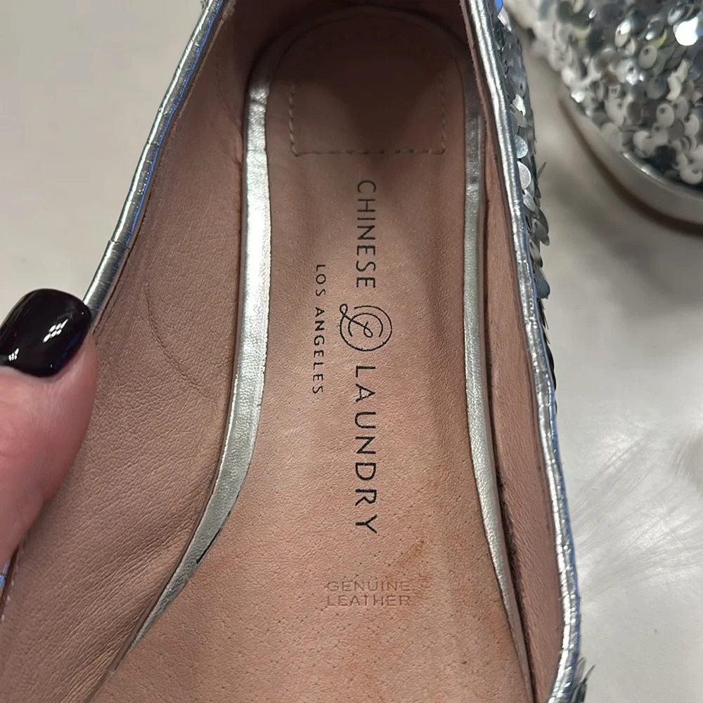 Chinese laundry silver sequin ballet flats. Size 9. - Picture 5 of 6